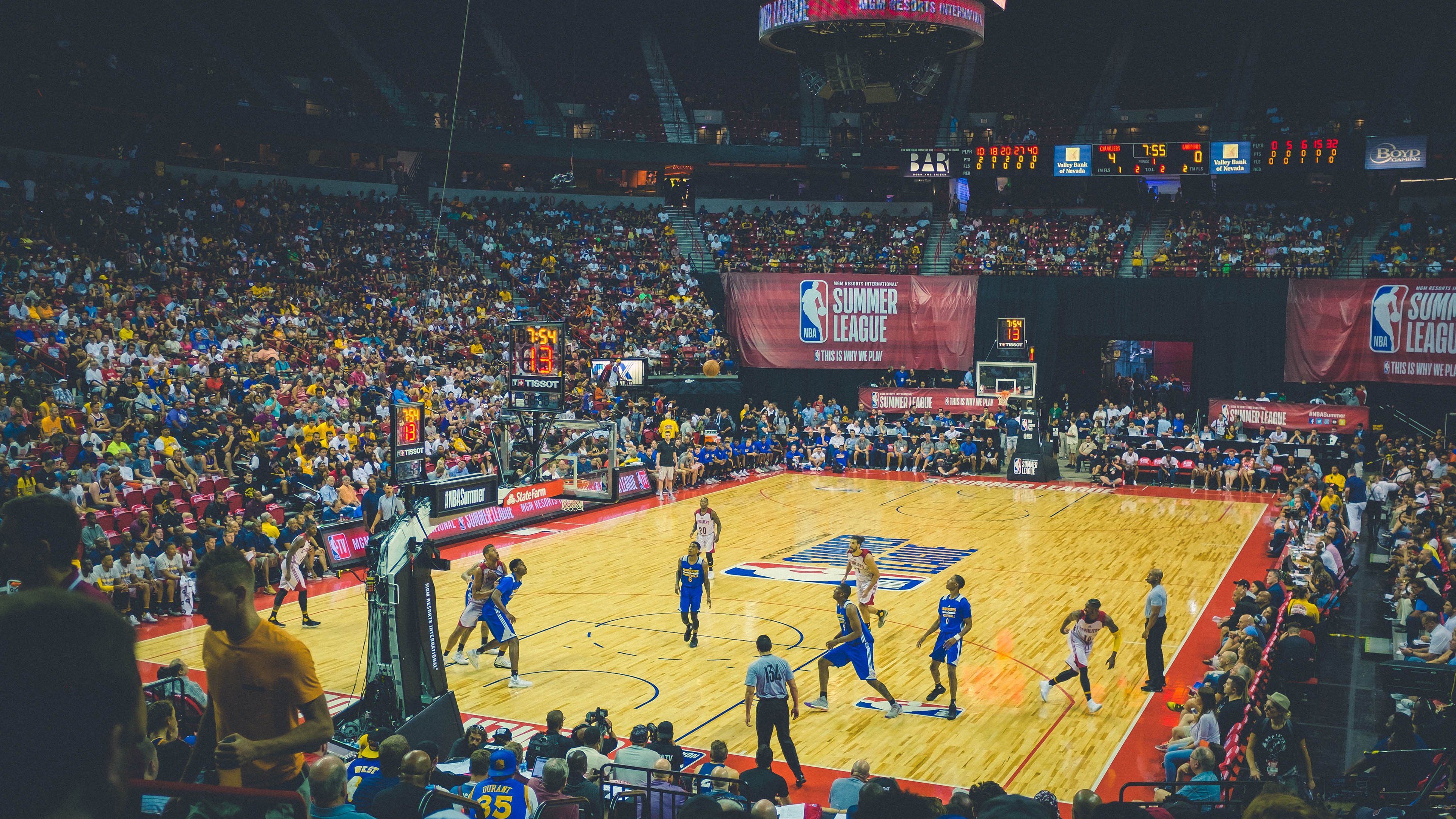 F1·史诗逆转,威廉姆斯绝杀法拉利,诺里斯王座宣言